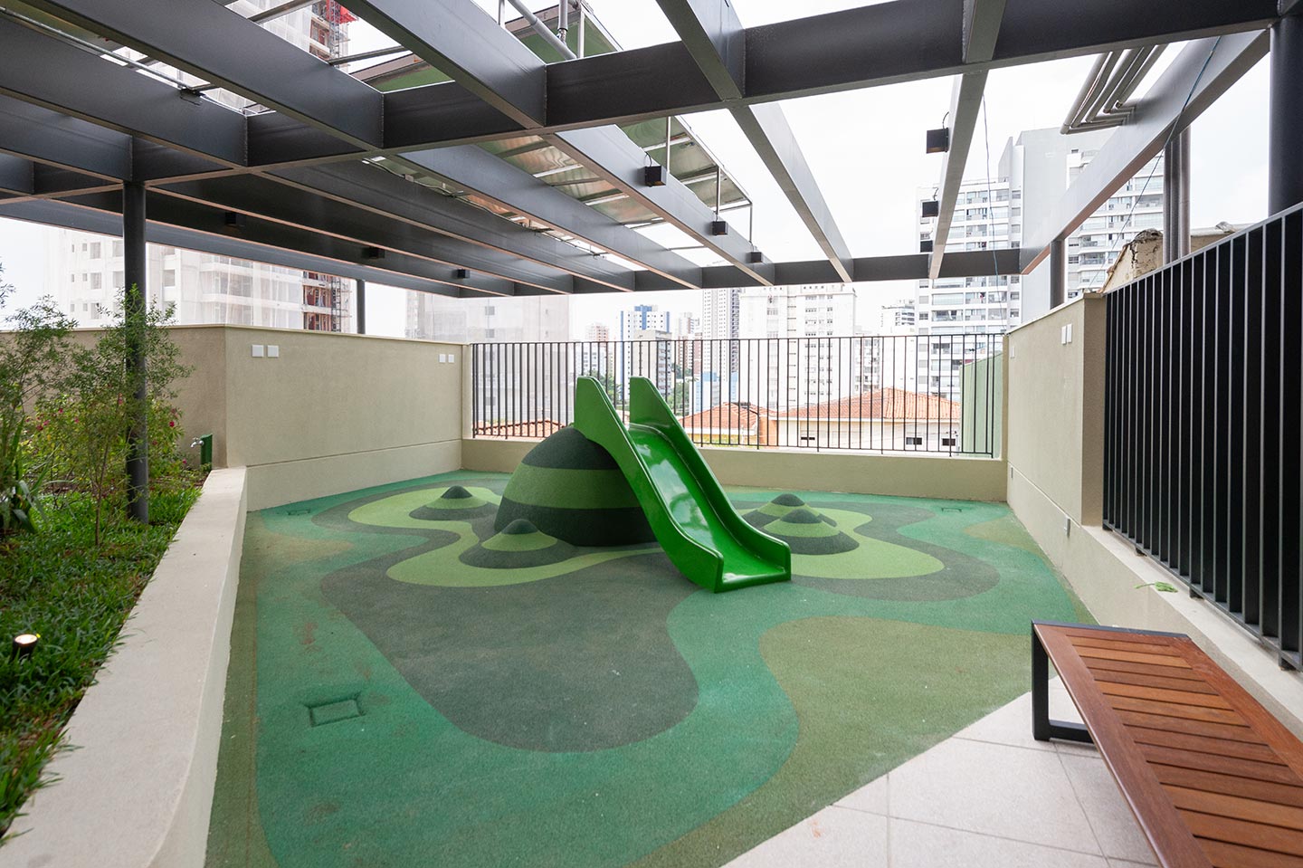13_PLAYGROUND.jpg